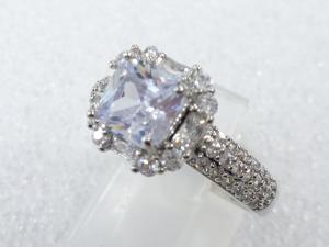 クリスタル　指輪(13号)